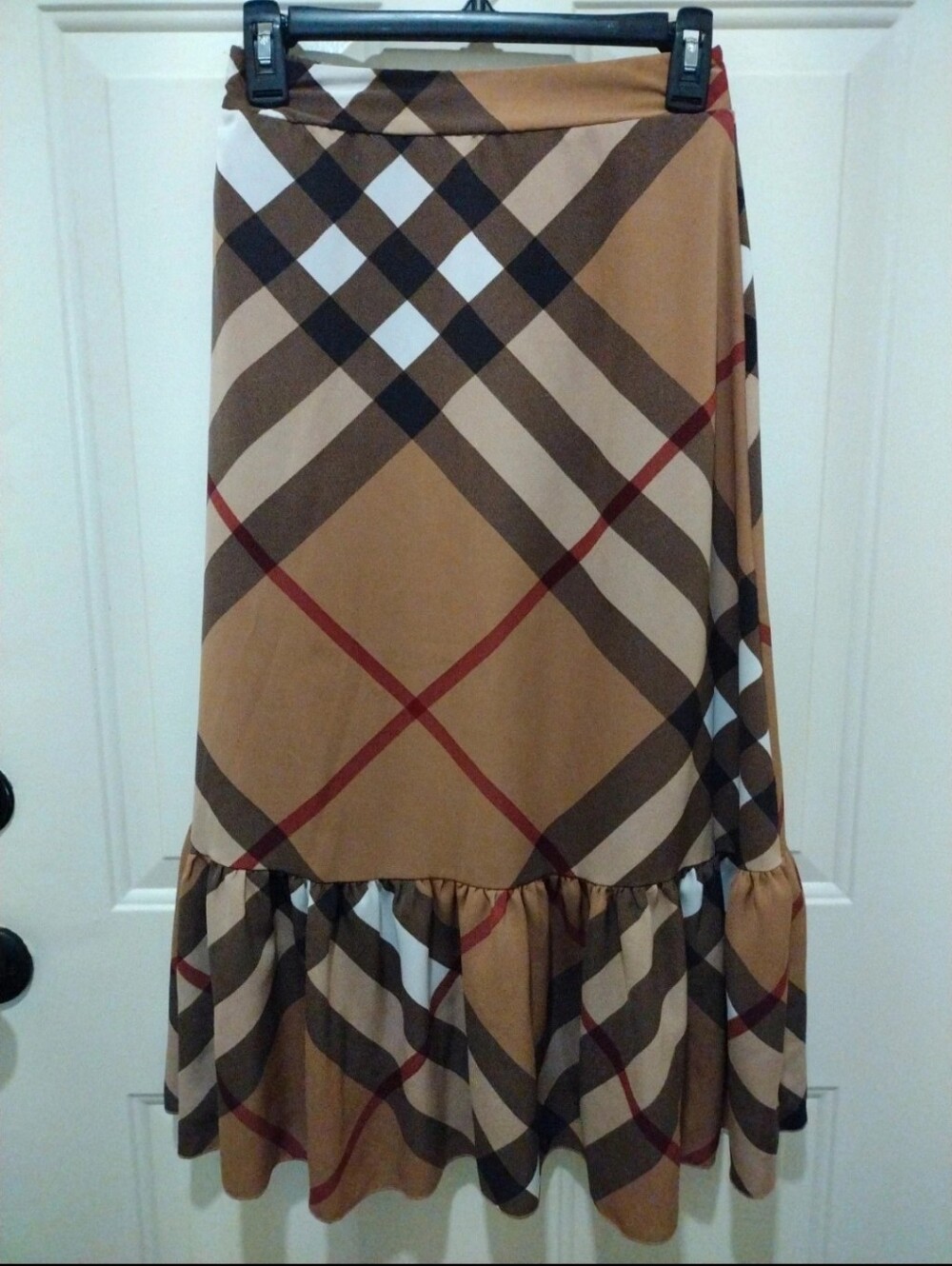 Like New Woman's Long Printed Side Zip Up Skirt
